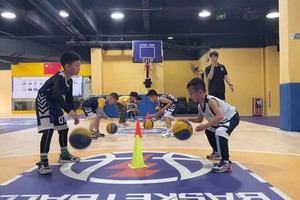 nba里球星训练用的和篮球一样但很重的球是什么？